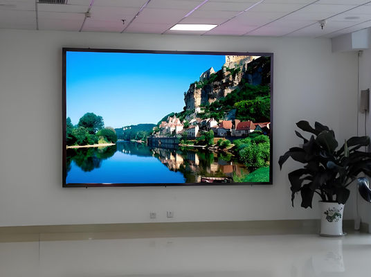 Indoor Ultra Thin P3 LED Panel met muurmontage en 1200CD helderheid