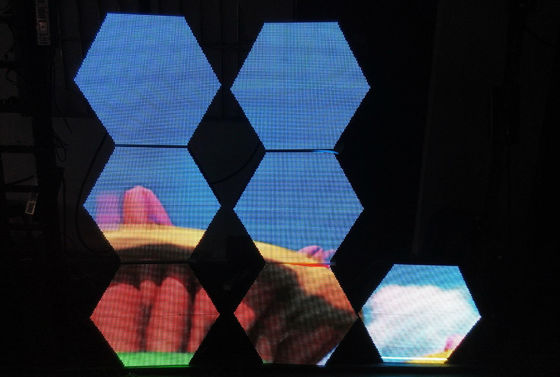 Gepersonaliseerd ontwerp P2.5 Thin LED Flexible Display met hoge pixeldichtheid en Micro USB interface